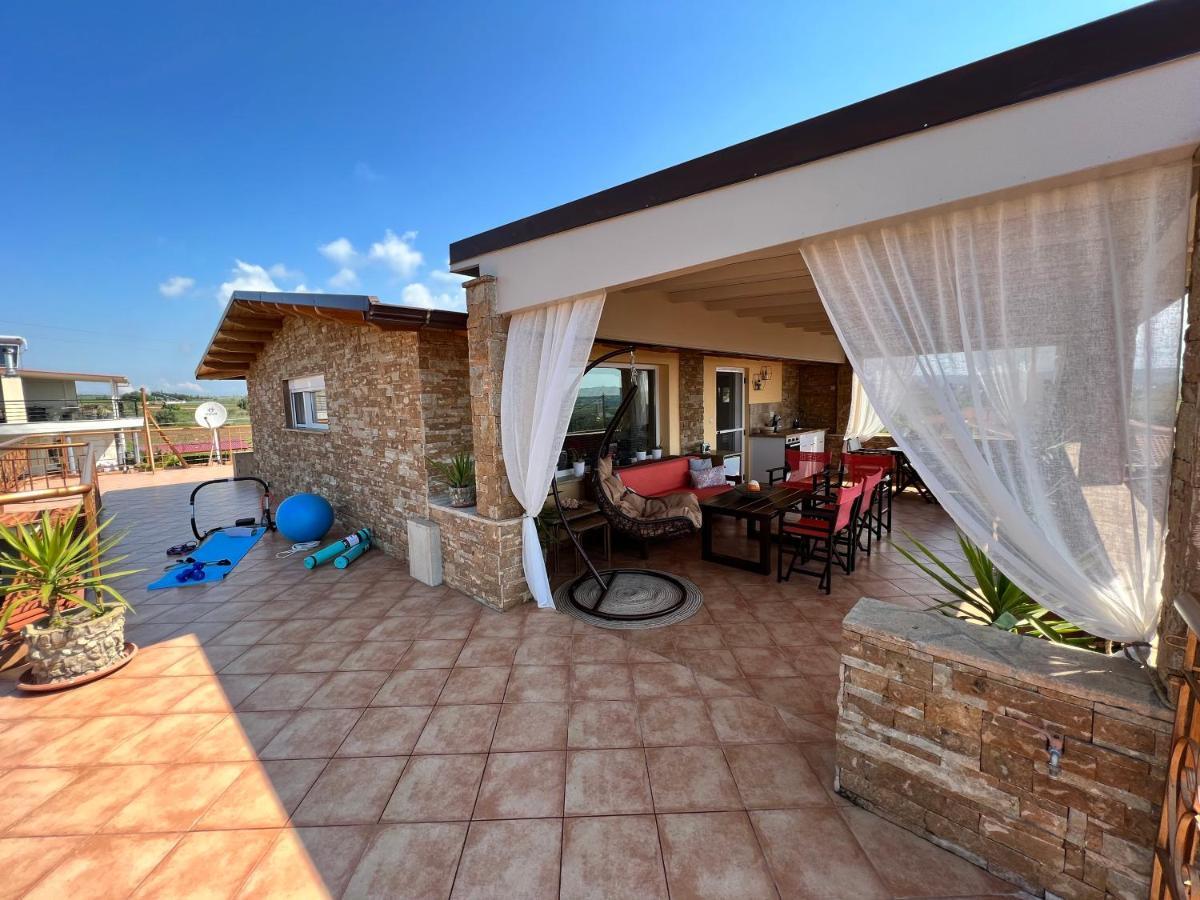 דירות אפאנומי Doormat# Wait 'N Sea, Jacuzzi, Luxury Stone House מראה חיצוני תמונה